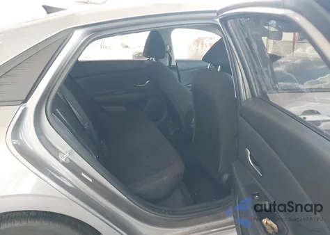 2023 Hyundai Elantra Sel z USA, uszkodzony, nr VIN KMHLS4AG9PU477244